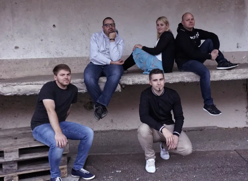 Die Worship Warriors als Gruppenfoto